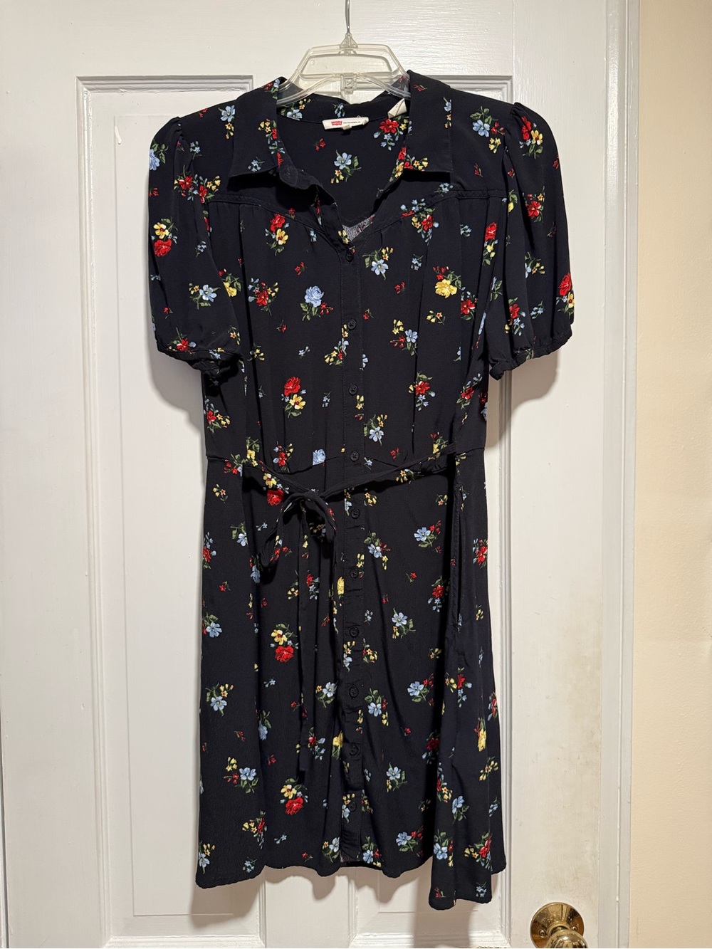 Levi's Black Floral Button-Front Midi Dress with Tie Waist